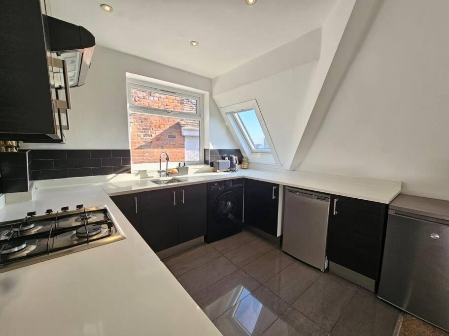 2 Bedroom Flat In Camden Лондон Екстер'єр фото